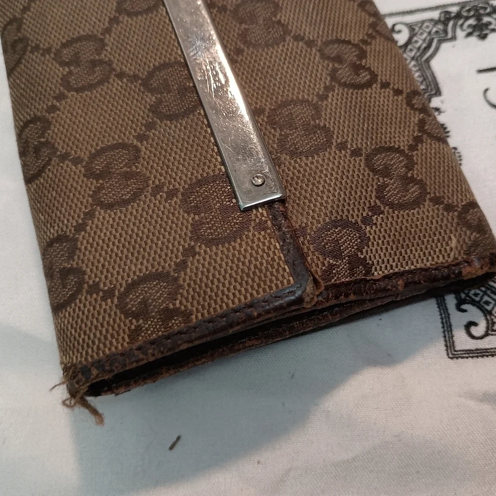 GUCCI GG Beige Canvas With Brn Leather Coin Purse Clutch/Wallet